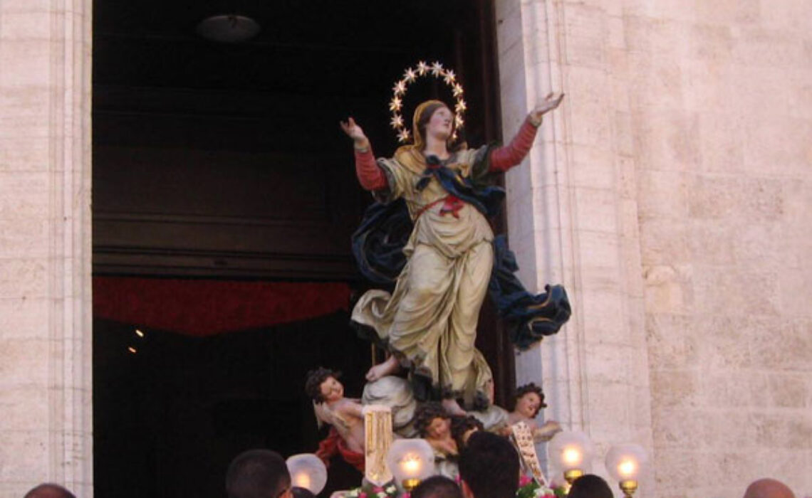 statua 2012 Confraternita di Maria SS. Assunta in Cielo